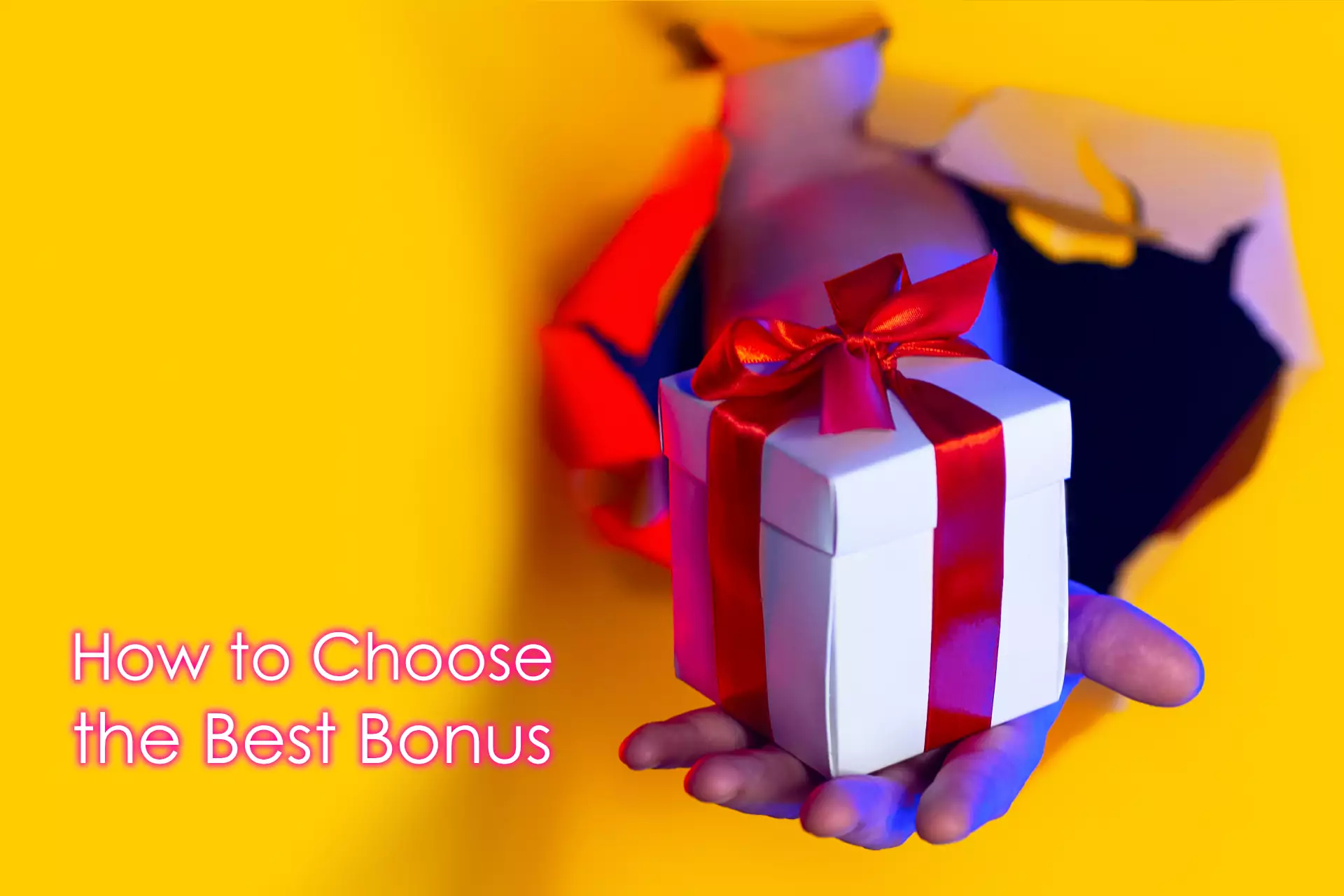 Analyze bonus offers of different casino sites and choose the best one according to our tips.